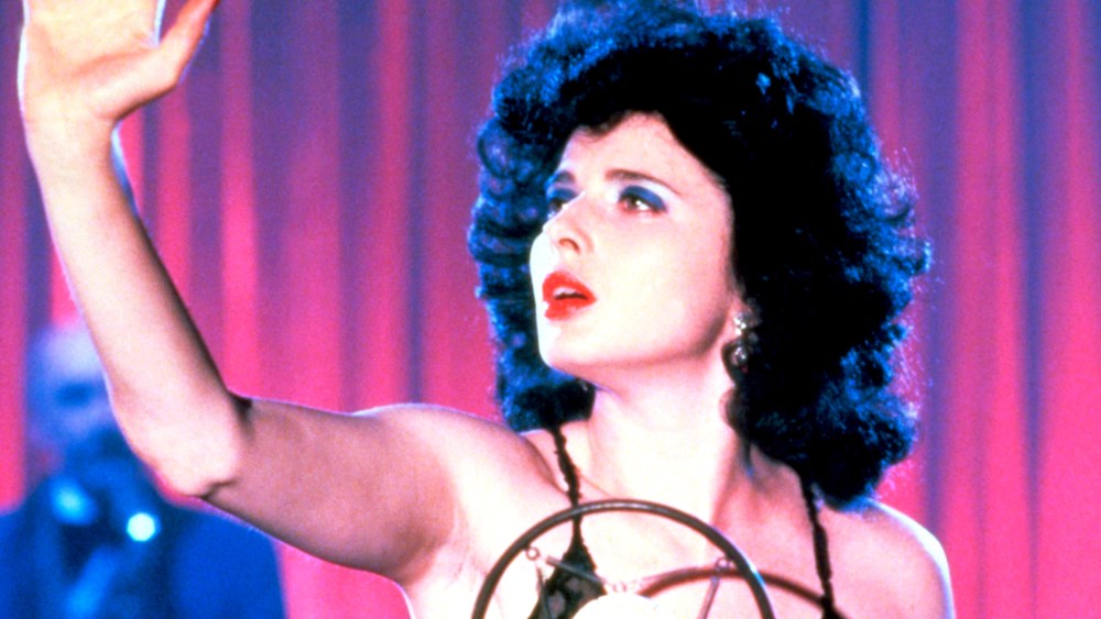 BLUE VELVET, Isabella Rossellini, 1986, © De Laurentiis Entertainment Group/courtesy Everett Collection