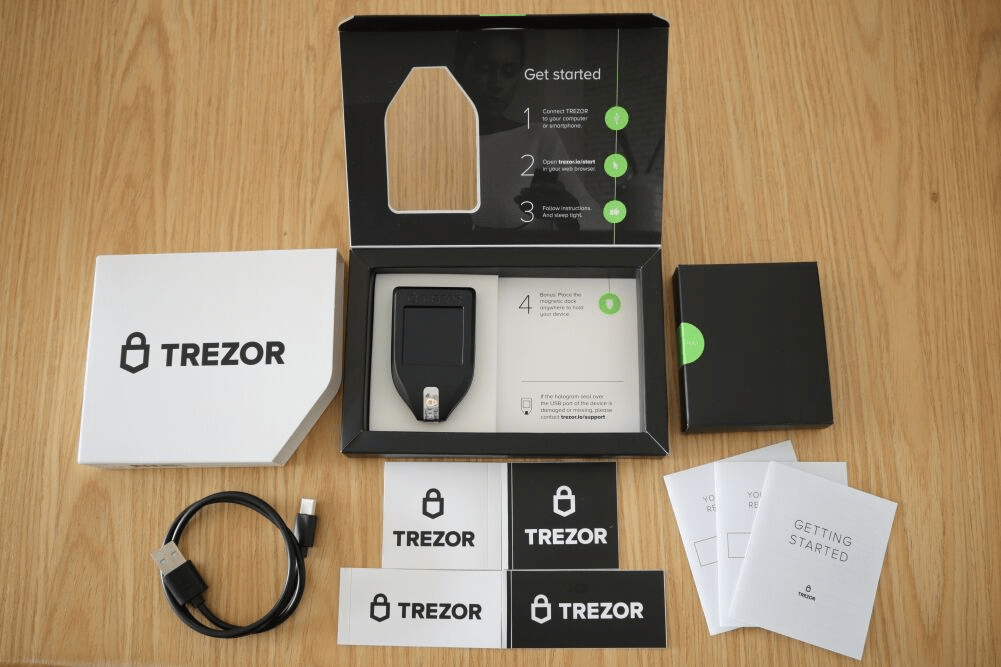 محفظة Trezor T الباردة