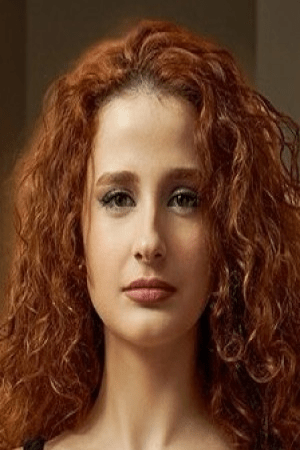 صورة سيمتن توبراك (نازلي جيتين) مسلسل الغرفة المجاورة